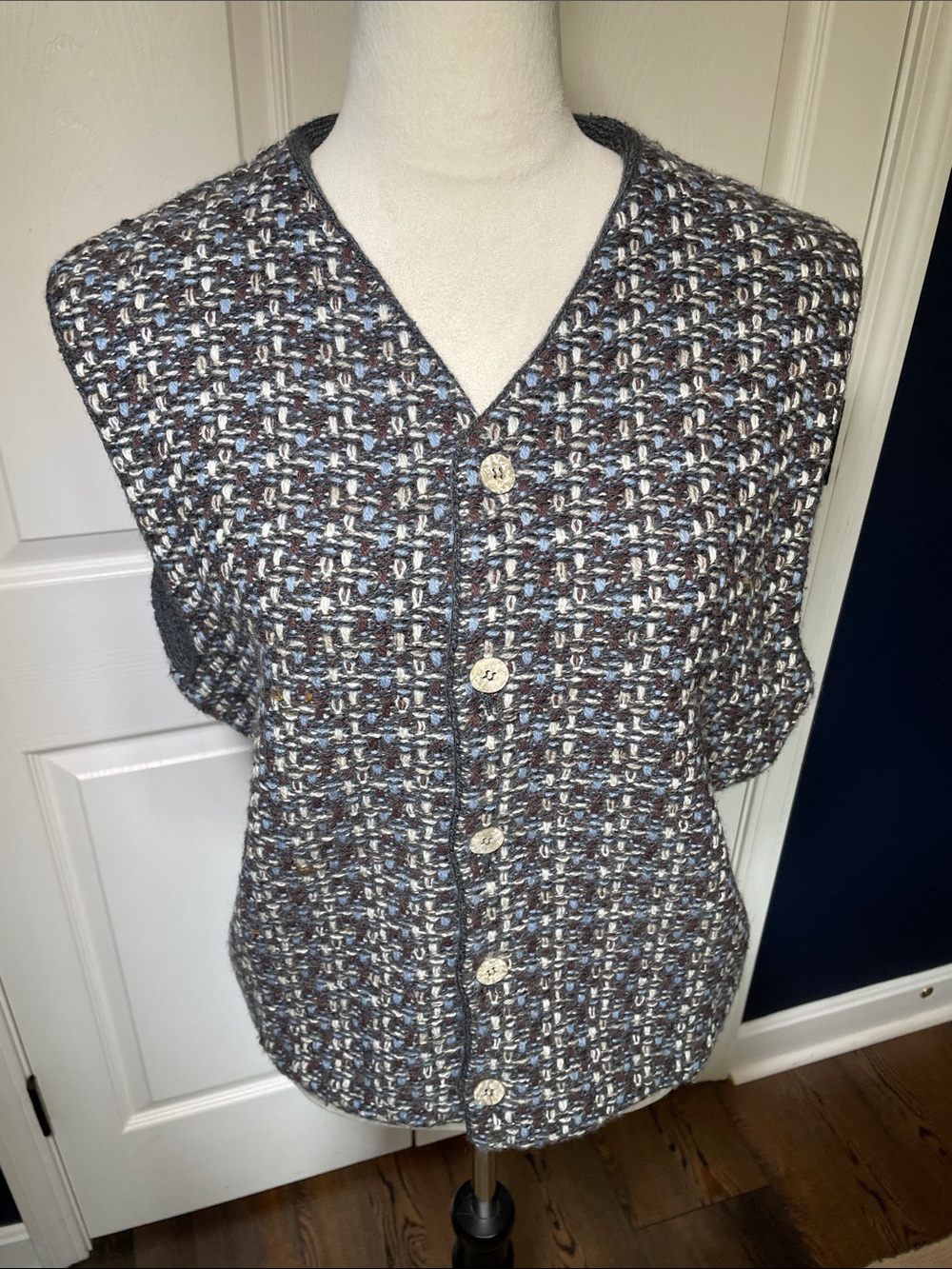 Vintage Castri Italy V-Neck Button Front Sweater Vest Waistcoat Layering Top SzM